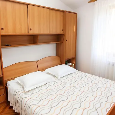 Fuer 2 Personen Ca 25 Qm In Banjole, Istrien Istrische Riviera - B60959 *